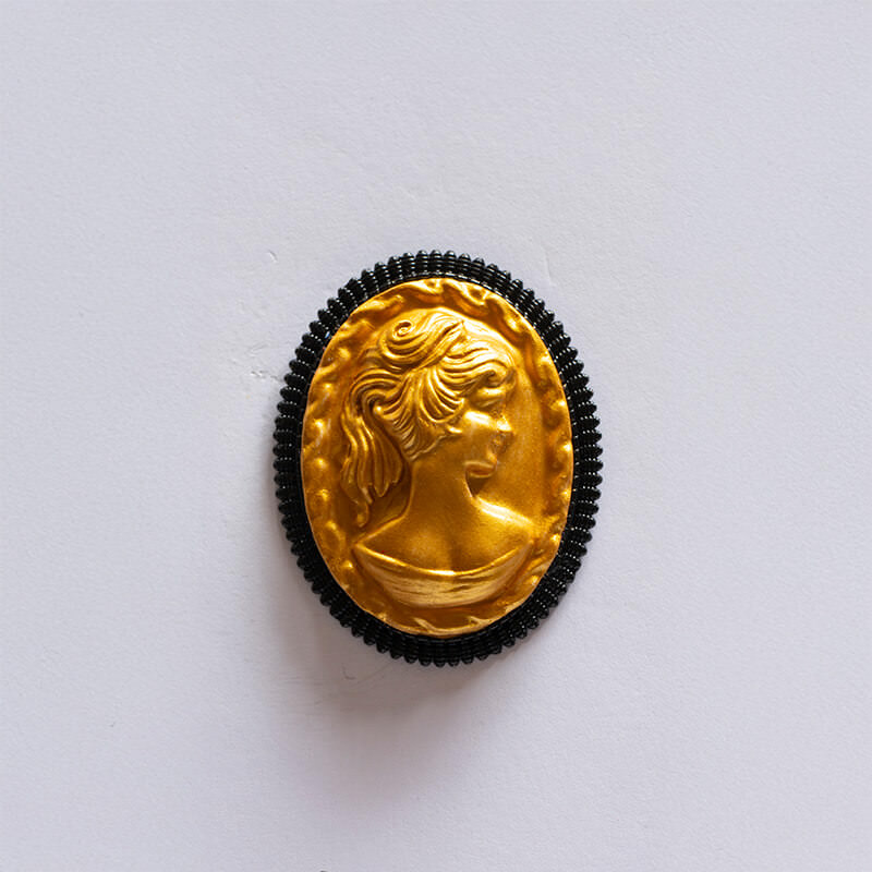 La Belle Olympe - La Royale Totale Look - Support Noir