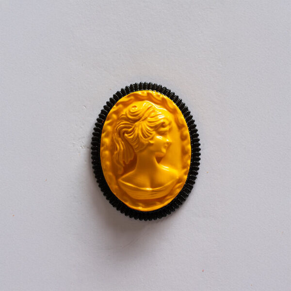 La Belle Olympe - La Solaire Totale Look - Support Noir