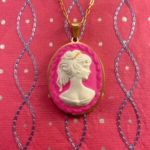 La Belle Olympe Featured Romantique Pendentif Ambiance 