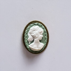 La Belle Olympe Featured Broche Pensive Clas Vint 