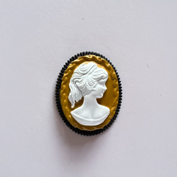 La Belle Olympe Featured Broche Sereine Classique Noire 