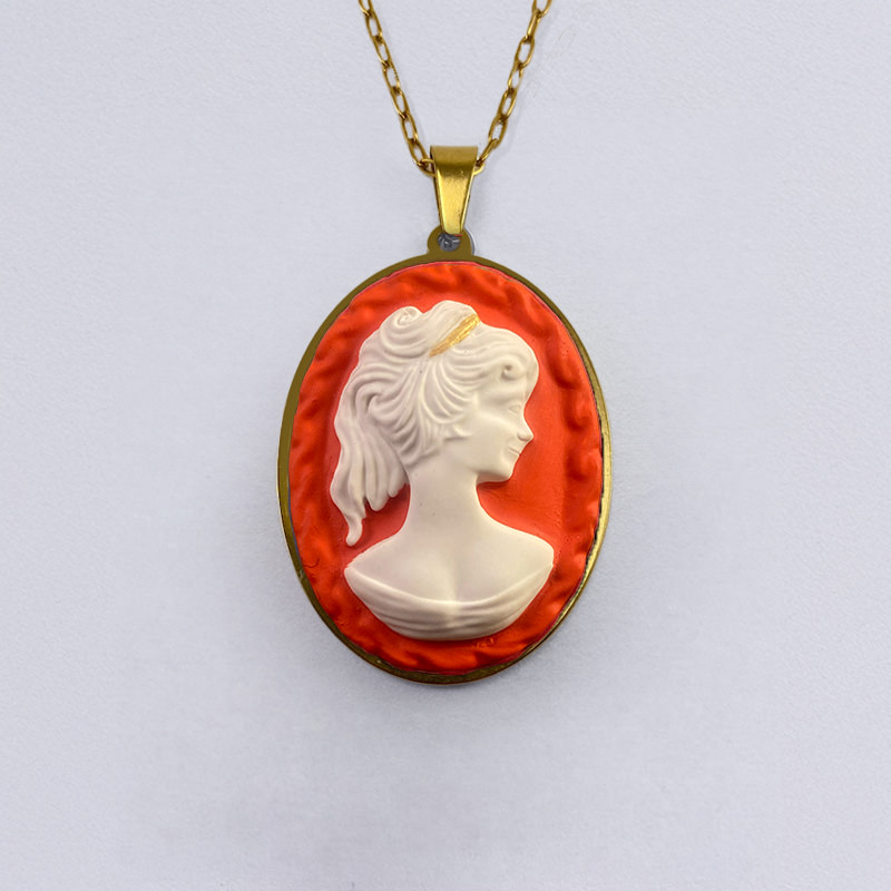 La Belle Olympe Featured Flamboyante Pendentif 
