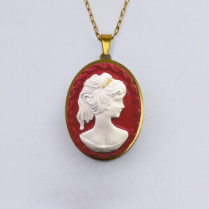La Belle Olympe Featured Guerriere Pendentif 