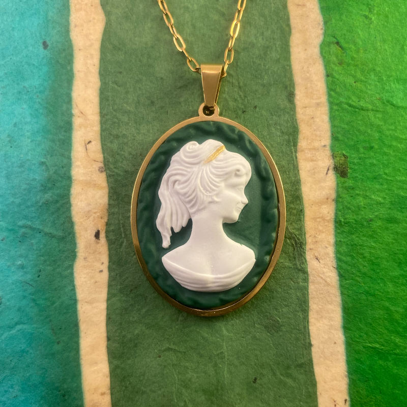 La Belle Olympe Featured Naturelle Pendentif Ambiance 