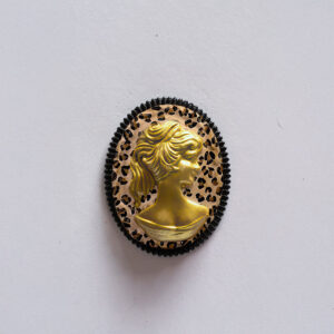 La Belle Olympe Sauvage Royale Broche Noire 